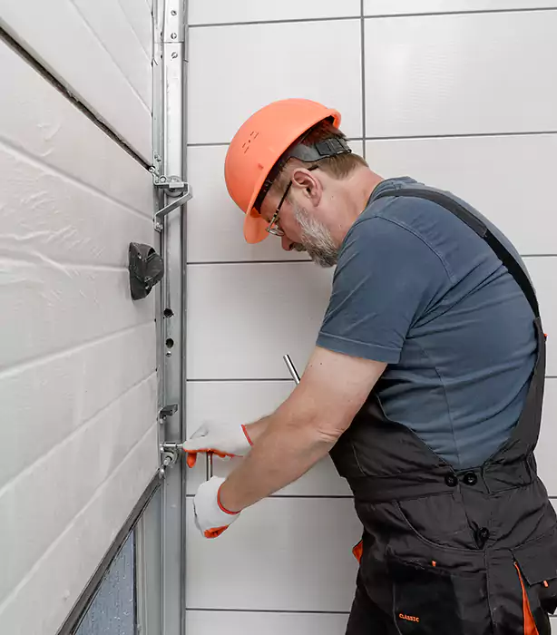 Residential Garage Door Repair Goulds